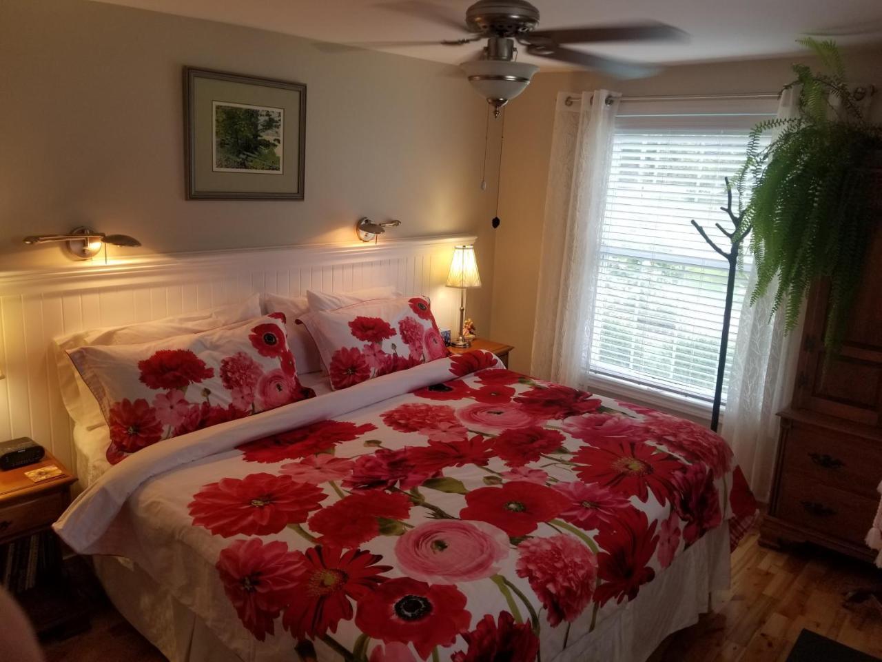 Four Ninety Muskoka B & B Gravenhurst Exterior photo